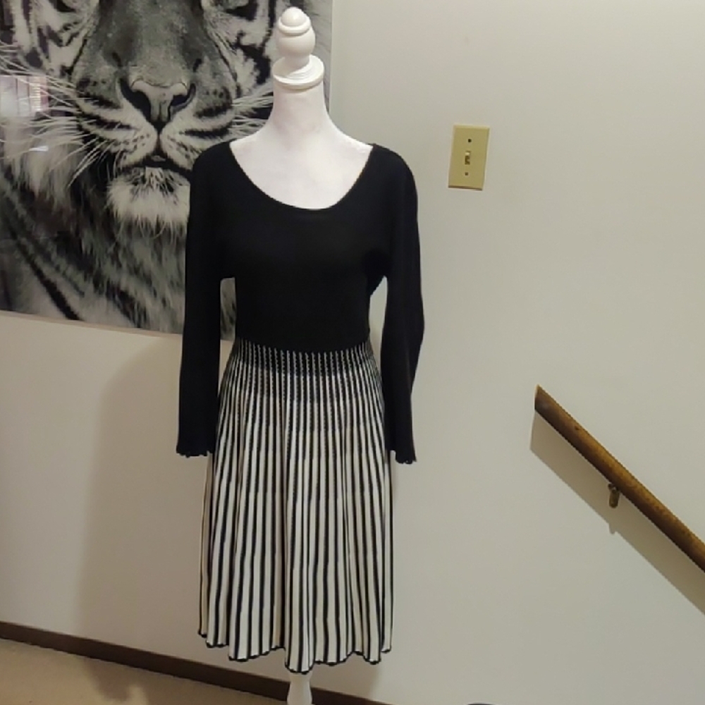 Calvin Klein Black and White Textured FabricDress